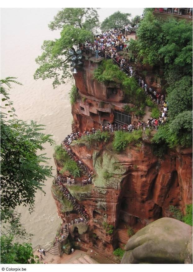 Foto boedha leshan