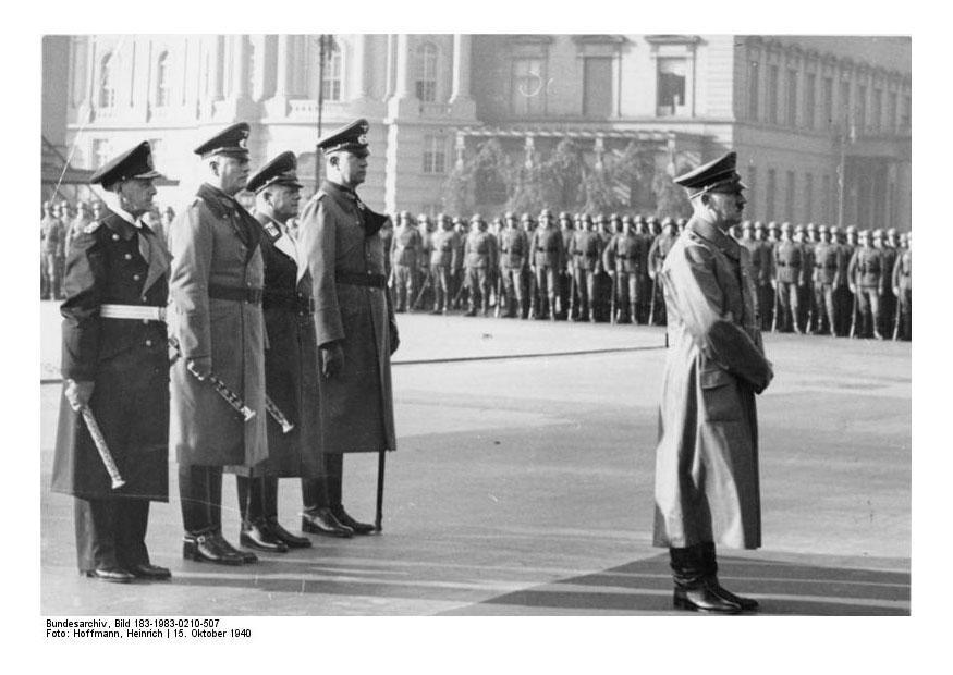 Foto hitler op staatsplechtigheid